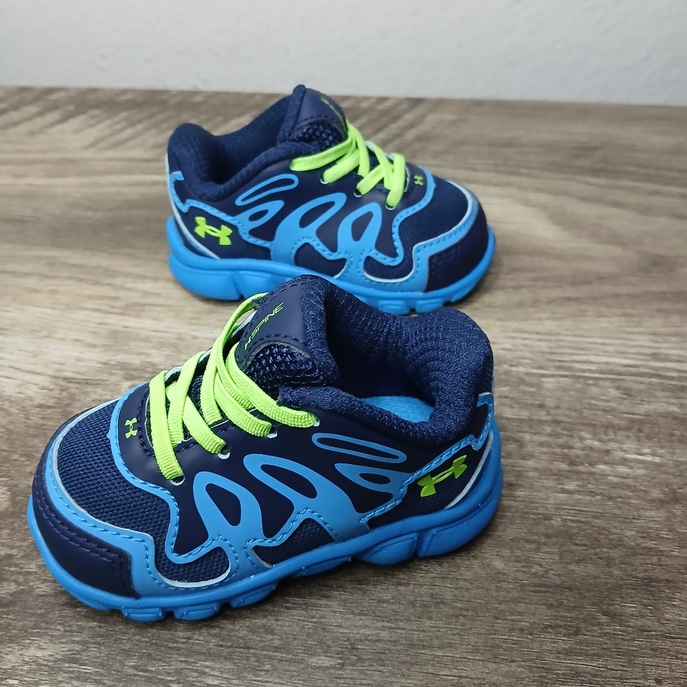 Under Armour Infant Spine EVO baby size 2k Sneaker Electric Blue Neon Green